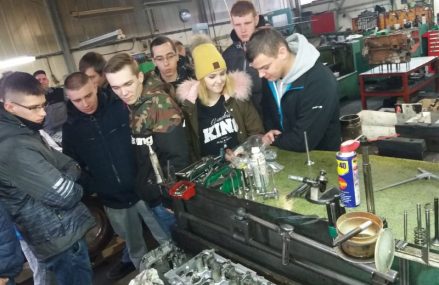 Nasi uczniowie w „Auto Szlif Pędzich”
