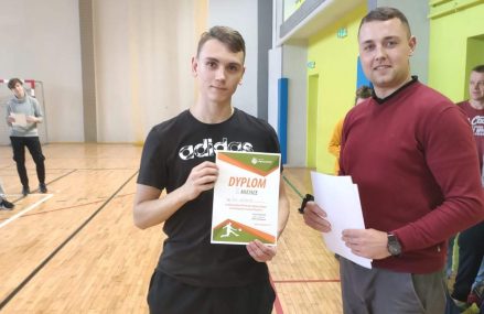 Halowa piłka nożna szkół ponadgimnazjalnych